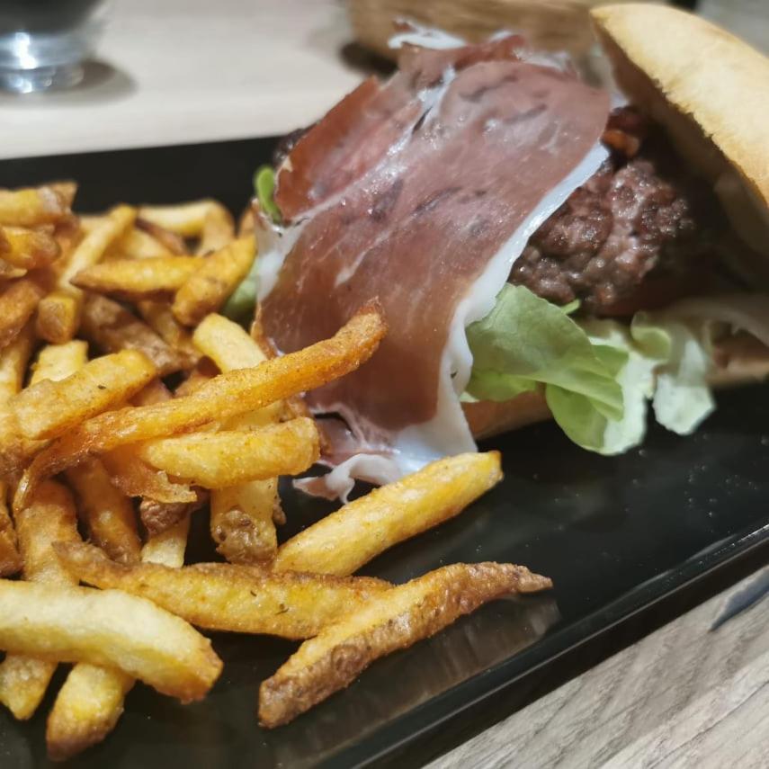 Hotel Cafe Du Palais 또농-레-방 외부 사진